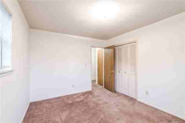 2531 E Skelly Dr - Photo 3 of 22