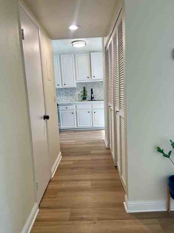 211 Apollo #4 - Photo 6 of 24