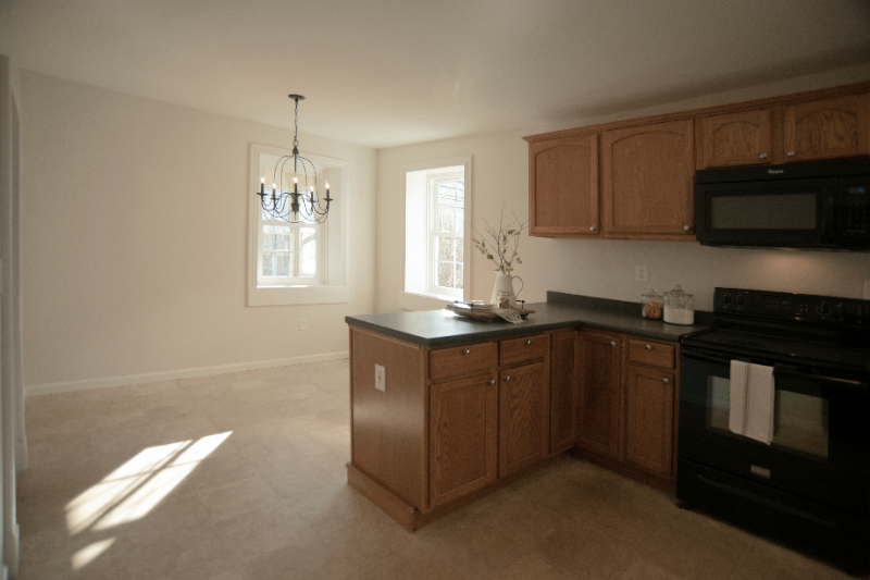 210 Canal St - Photo 5 of 16