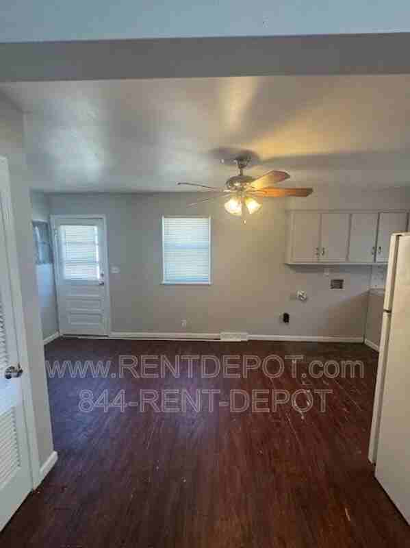 1211 S Lombard Ave - Photo 4 of 8
