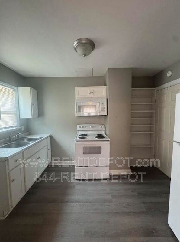 2513 Adams Ave - Photo 4 of 8