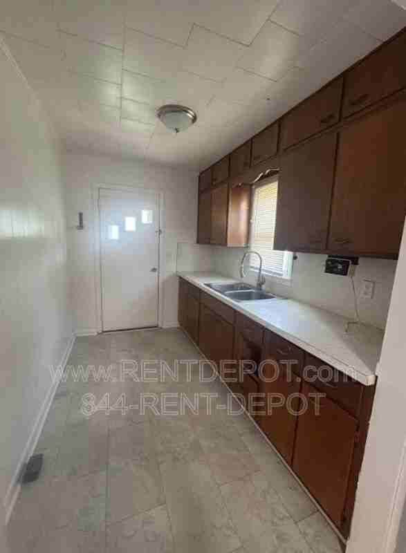 201 S Willow Rd - Photo 4 of 11