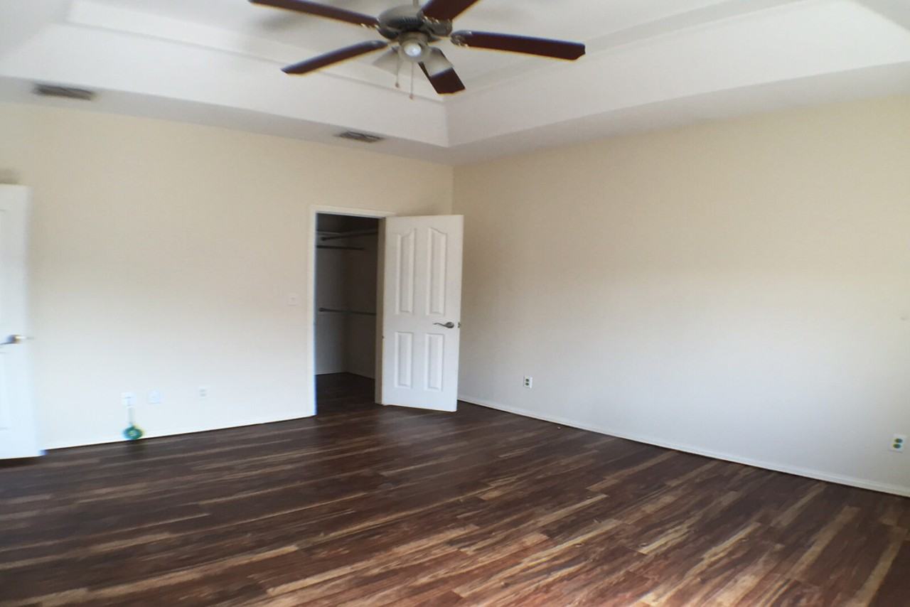 4804 W Sycamore Ave #NA - Photo 4 of 9