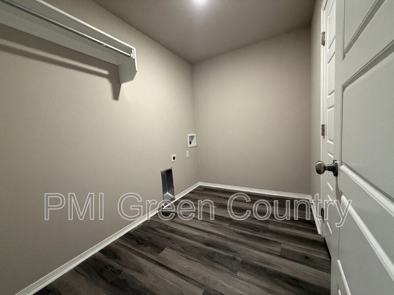 21025 E 40th Pl S - Photo 4 of 22
