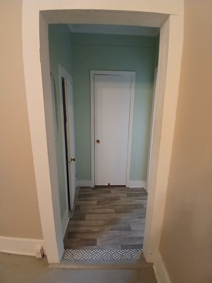 408 Voorhies St #B - Photo 4 of 9