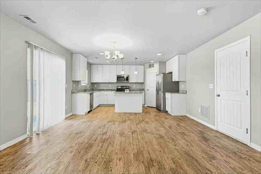 3615 Saguaro Cir, Colorado Springs, Co, 80925 #NA - Photo 4 of 16