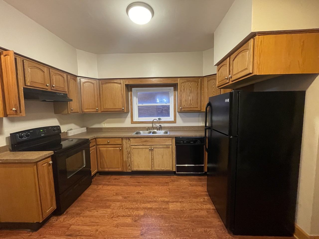 15 E Utica St #202 - Photo 4 of 19