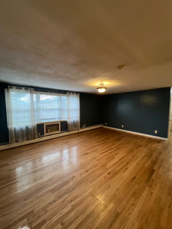 7 Tara Dr #9 - Photo 3 of 8