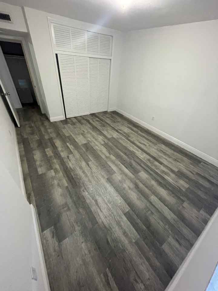 1150 Euclid Ave #202 - Photo 2 of 10