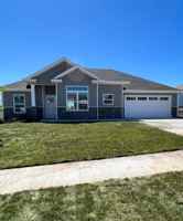 featured image of 624 Promenade Dr