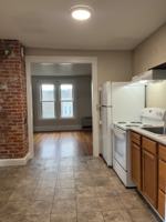 featured image of 21 Pleasant St #3