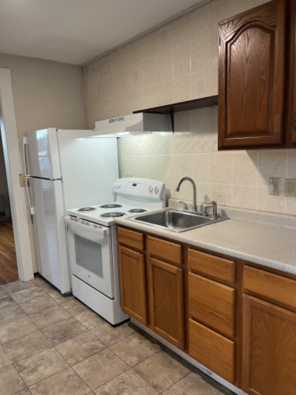 21 Pleasant St #3 - Photo 2 of 10