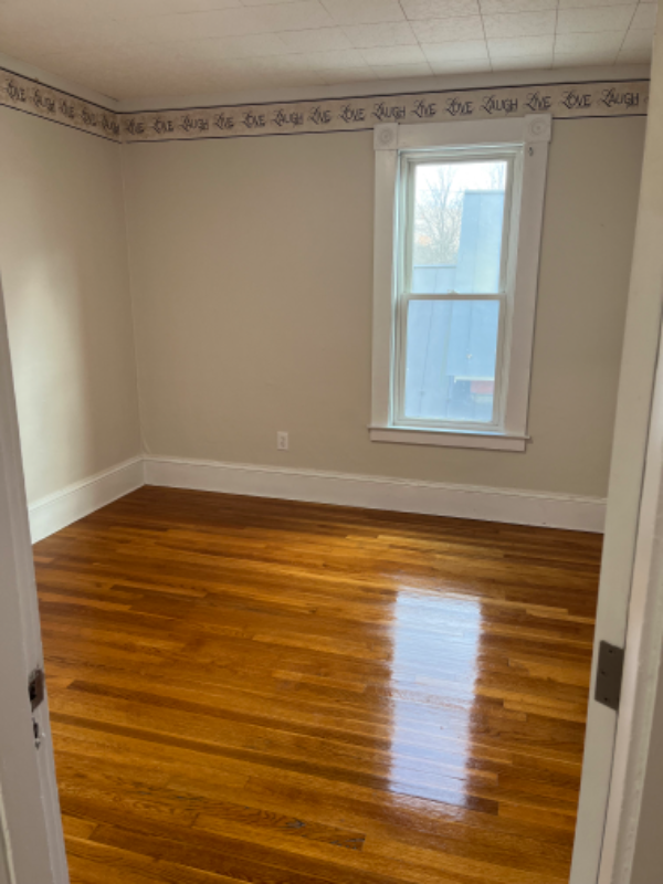 21 Pleasant St #3 - Photo 5 of 10