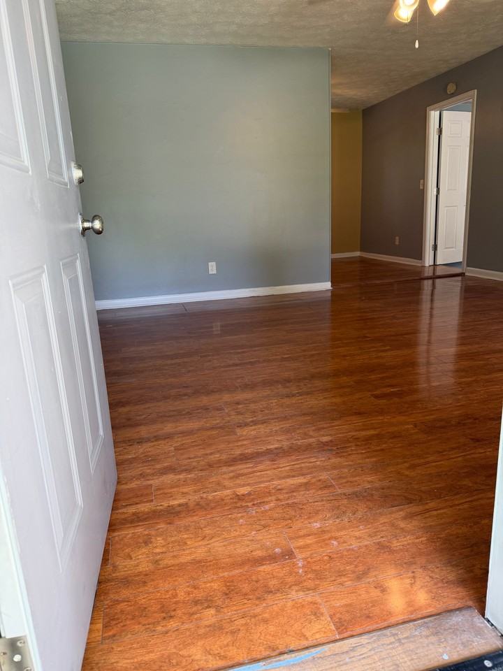 6529 Sinclair Pl - Photo 3 of 15