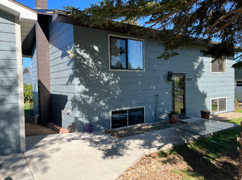 1213 1st Ave - Photo 6 of 11