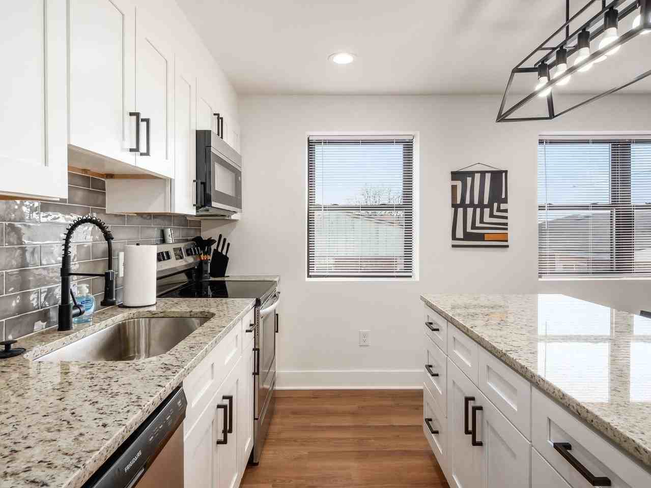 1656 E Livingston Ave #7 - Photo 4 of 6