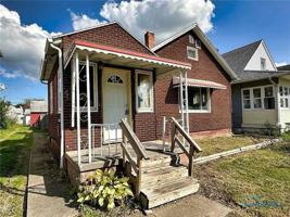 featured image of 733 Parker Ave