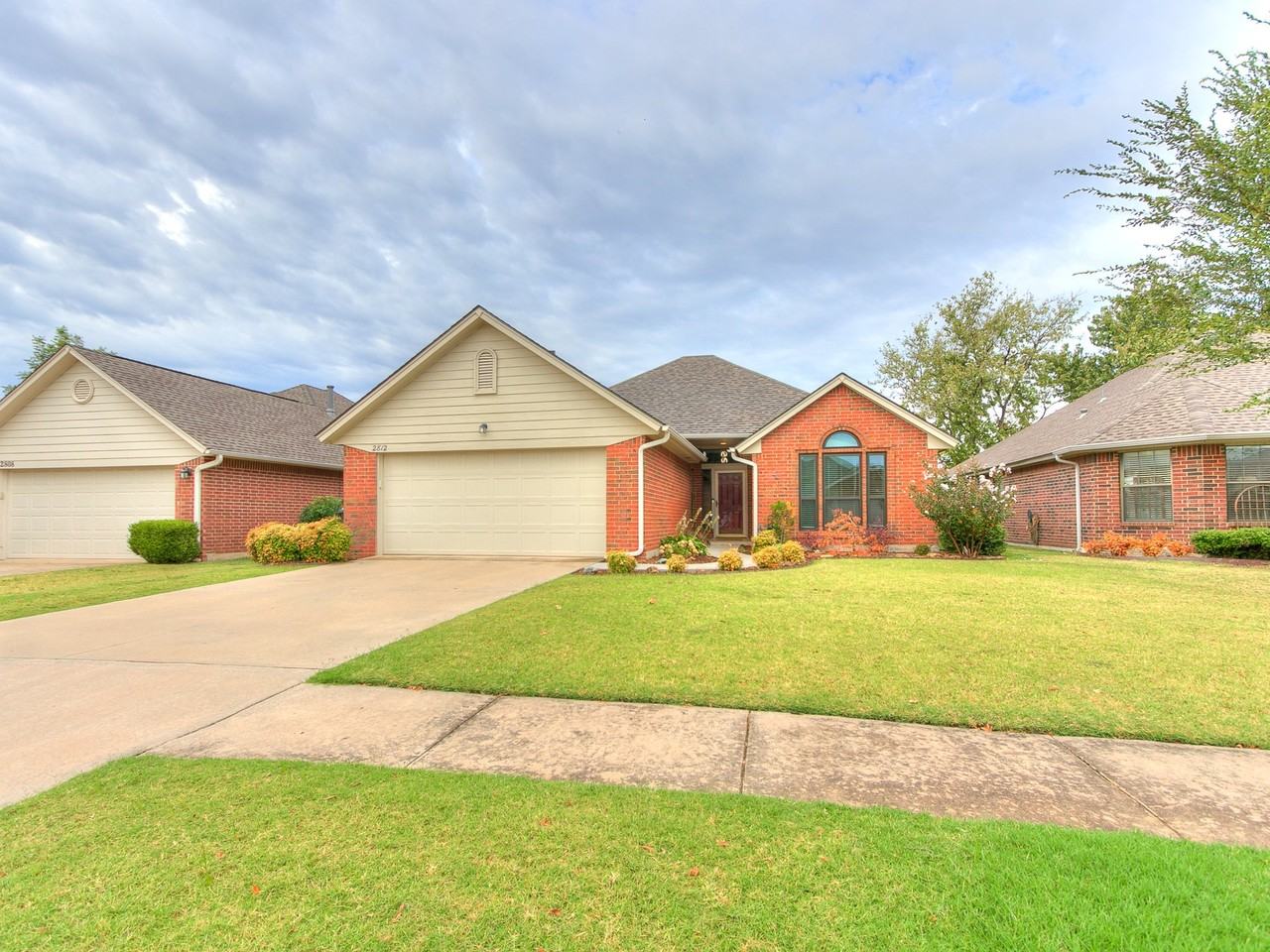 2812 Victoria Dr #NA - Photo 5 of 50