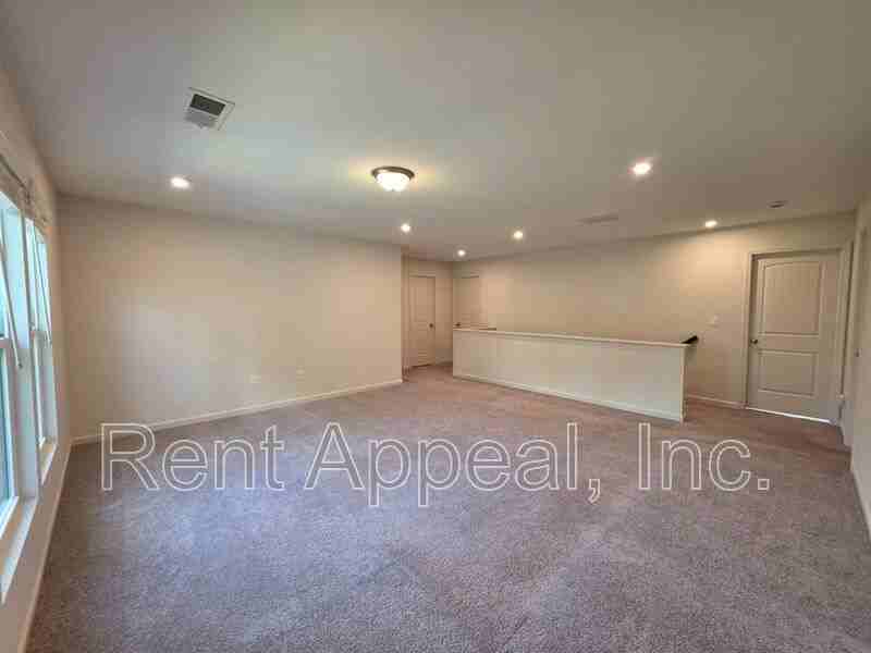 8170 Brewton Bnd - Photo 6 of 19