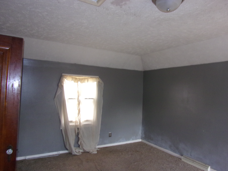 1926 Atlantic St Ne - Photo 6 of 11