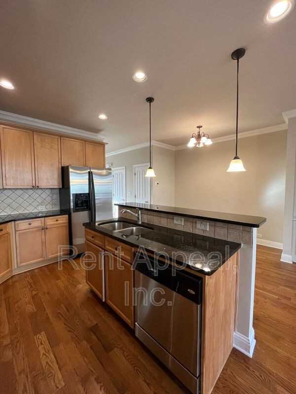 4863 Carre Way - Photo 3 of 16