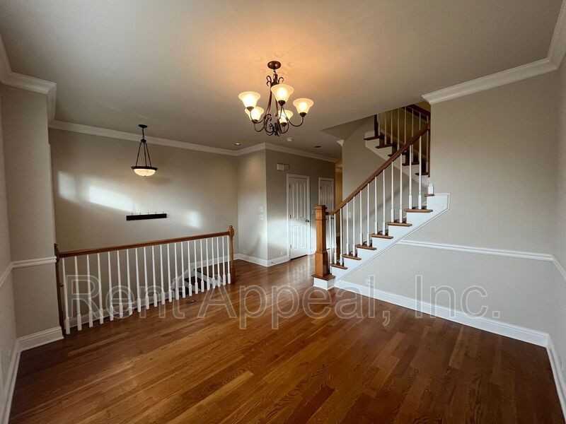 4863 Carre Way - Photo 5 of 16