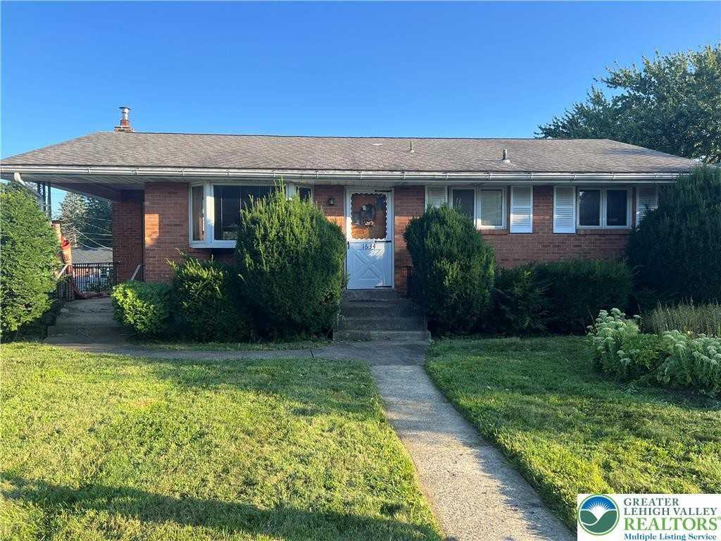 1634 W Livingston St #NA - Photo 2 of 20