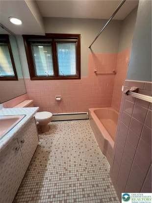 1634 W Livingston St #NA - Photo 4 of 20