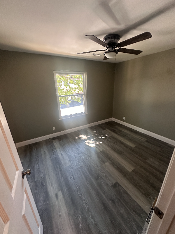 1609 Summergate Pkwy - Photo 2 of 7