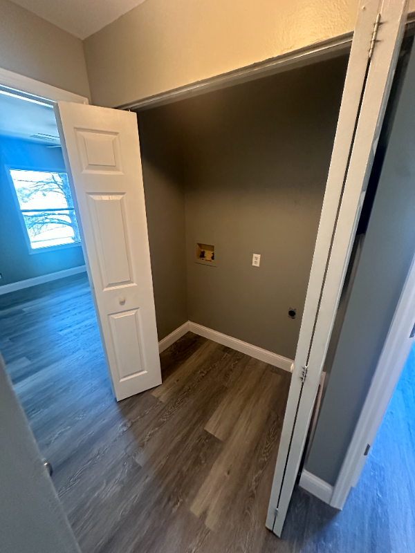 1609 Summergate Pkwy - Photo 3 of 7