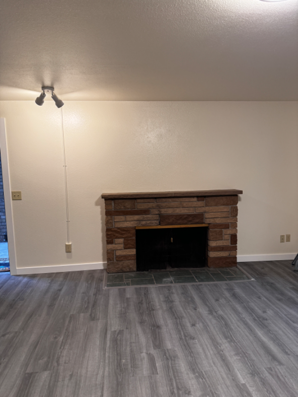 2312 N 134th St #6 - Photo 2 of 16