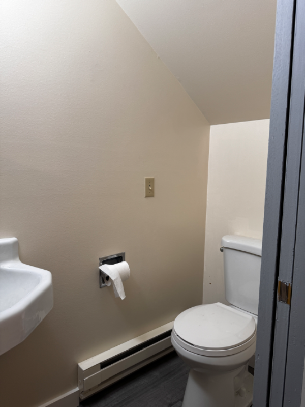 2312 N 134th St #6 - Photo 5 of 16