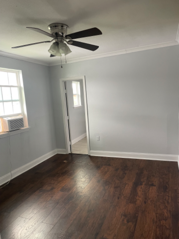 812 S Cumberland St - Photo 7 of 10