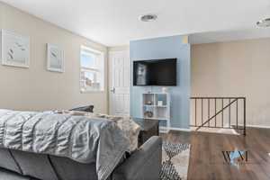 featured image of 1208 Edgewater Ave #13
