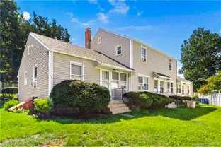 31 Dupont Pl - Photo 1 of 1