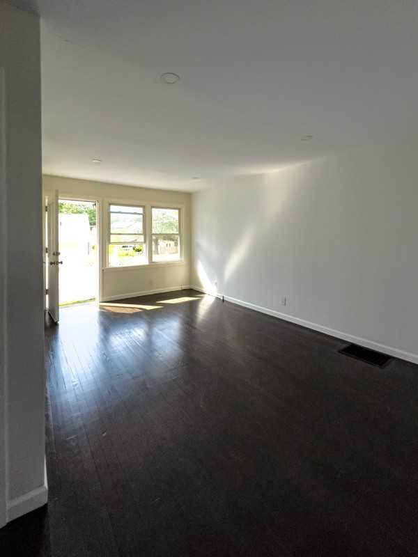 31 Dupont Pl - Photo 2 of 9