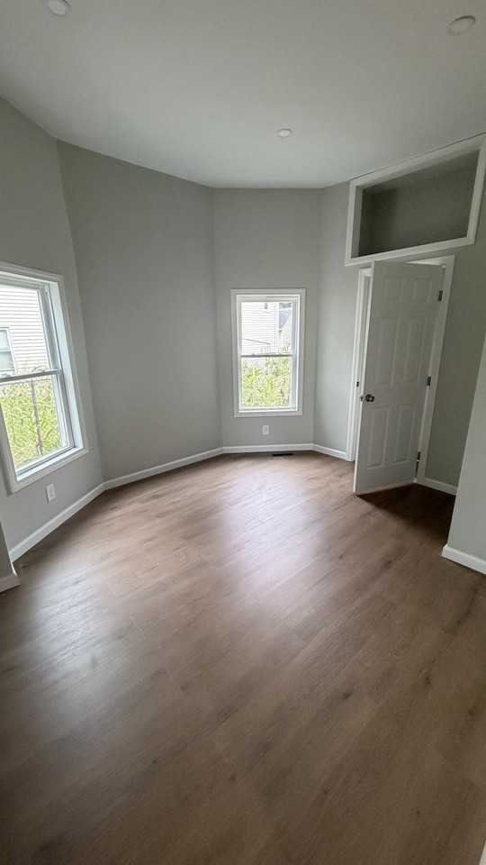 224 Pleasant St #1FRONT - Photo 3 of 6