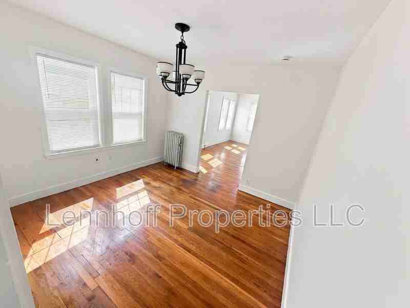 17 1st St - Photo 3 of 8