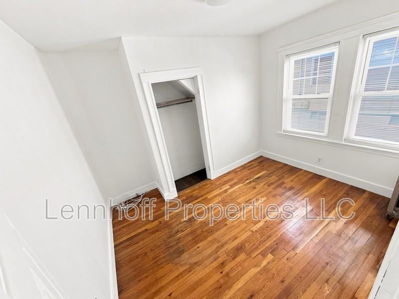17 1st St - Photo 6 of 8