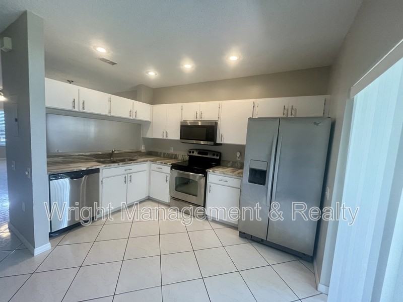 12356 Berkeley Square Dr #1 - Photo 5 of 27