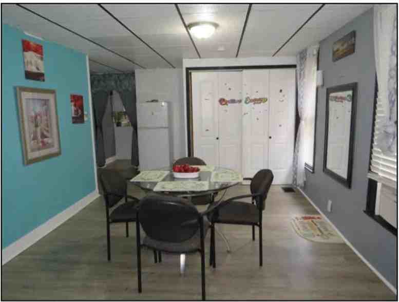 1612 Mack Ave - Photo 2 of 16