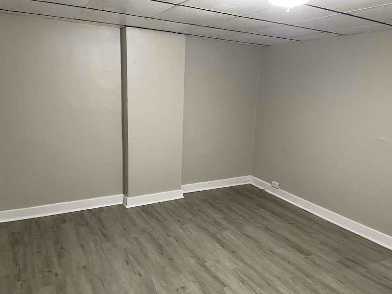 1612 Mack Ave - Photo 5 of 16