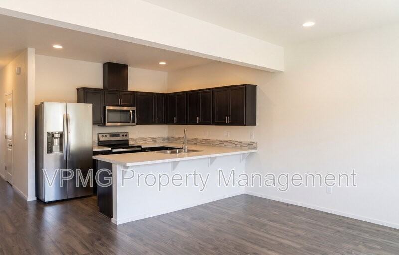 11766 Ne 21st Way - Photo 2 of 25