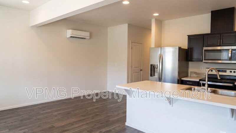 11766 Ne 21st Way - Photo 3 of 25