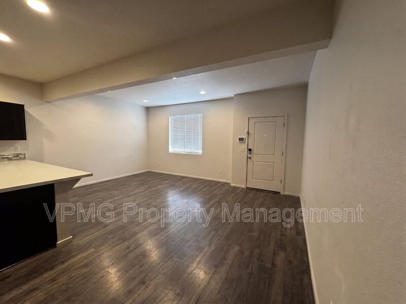 11766 Ne 21st Way - Photo 4 of 25