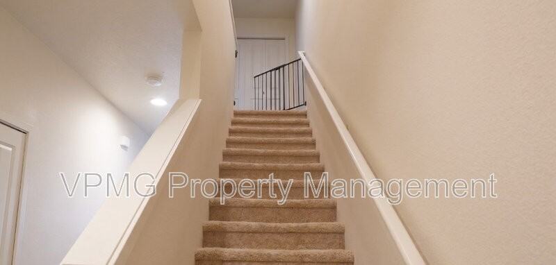11766 Ne 21st Way - Photo 7 of 25
