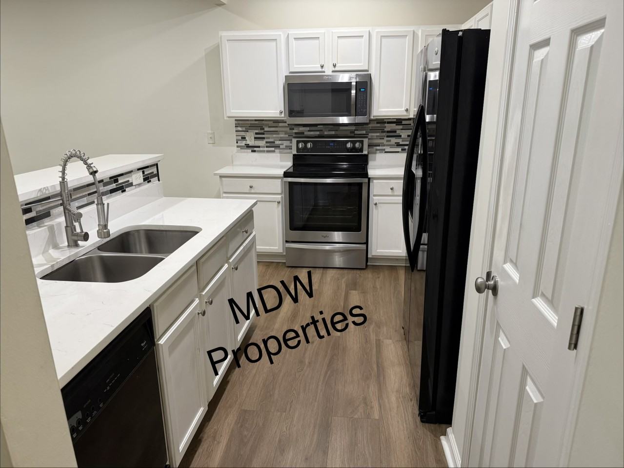 406 Parc River Blvd - Photo 3 of 18