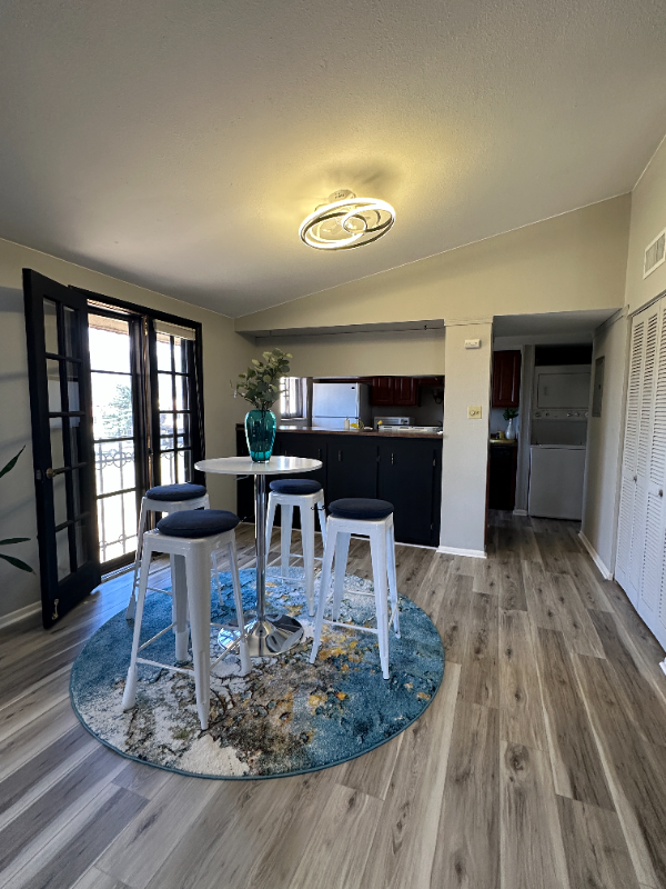 1098 Fontmore Rd #C - Photo 4 of 19
