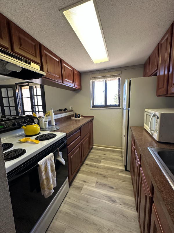 1098 Fontmore Rd #C - Photo 5 of 19