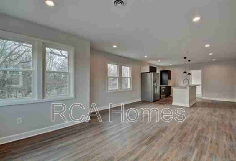 3716 N College Ave - Photo 3 of 18